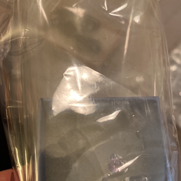 ✌️Beautiful purple Sterling silver heart shaped earrings. - Picture 5 of 5